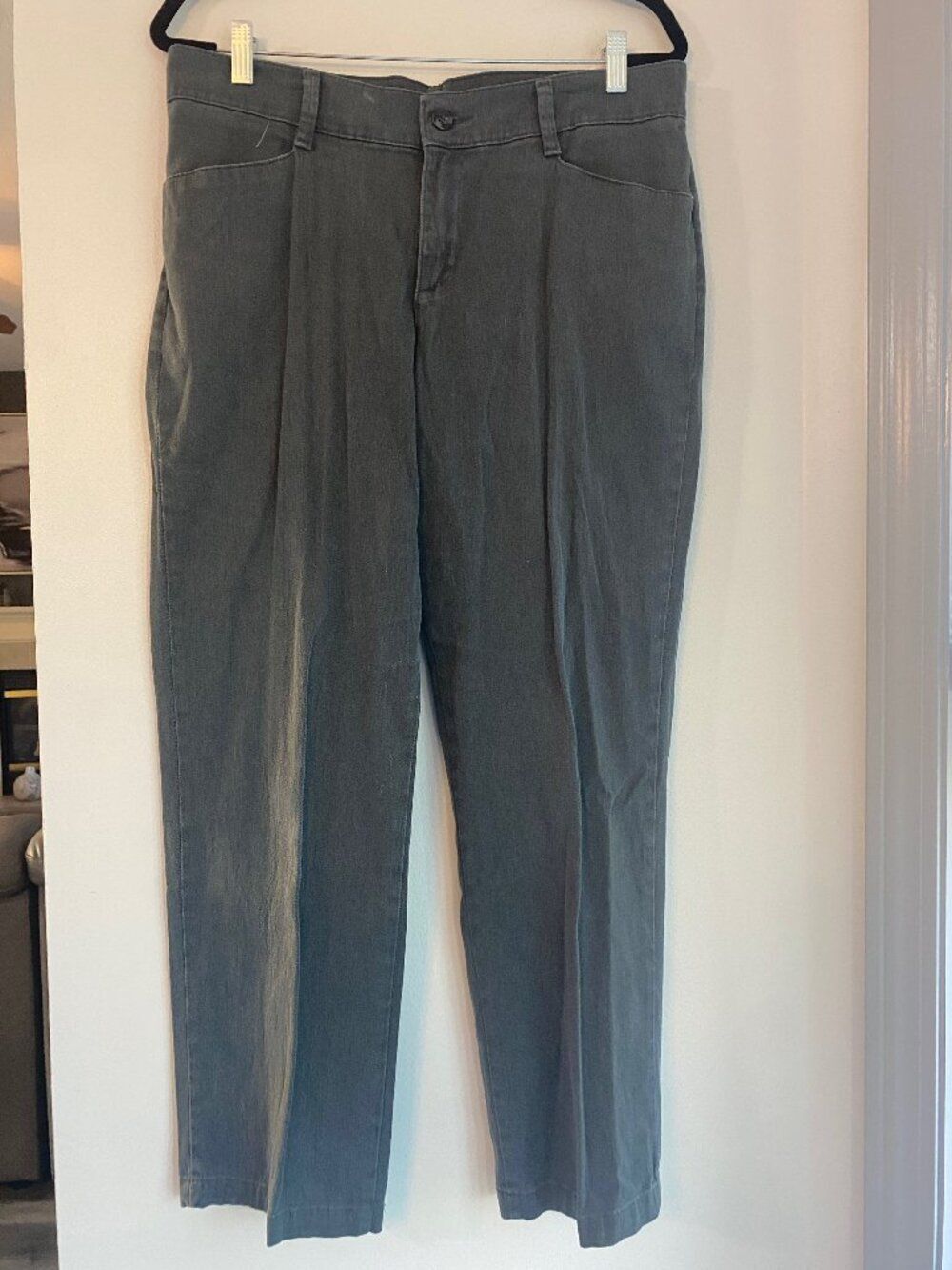Lee Relaxed Fit Gray Straight Leg Pants